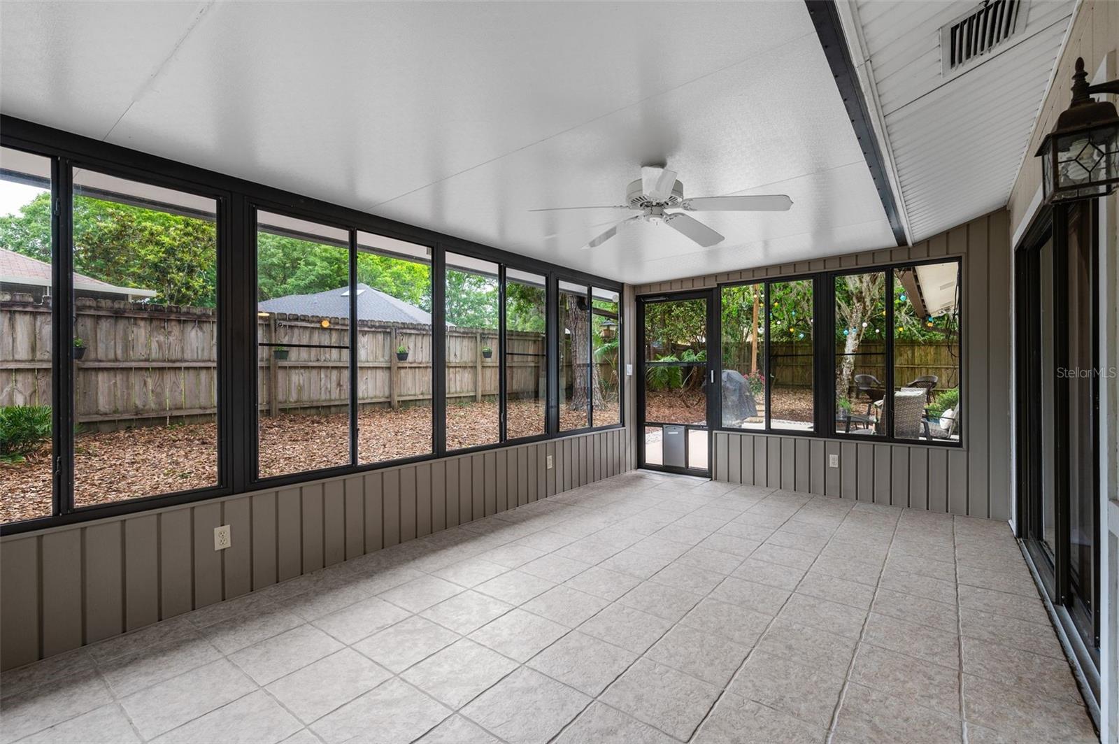 PINE BREEZE - Residential