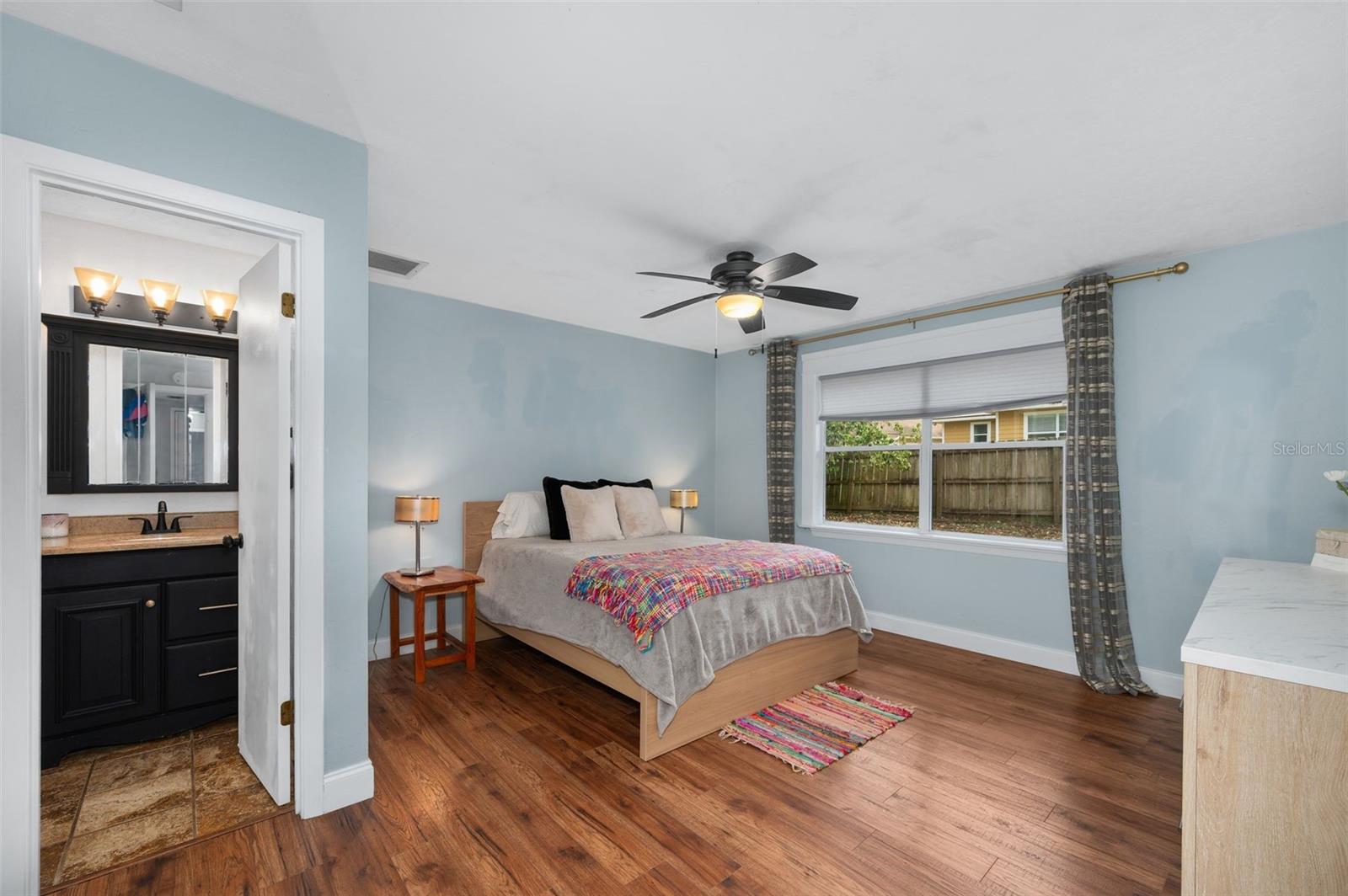 PINE BREEZE - Residential