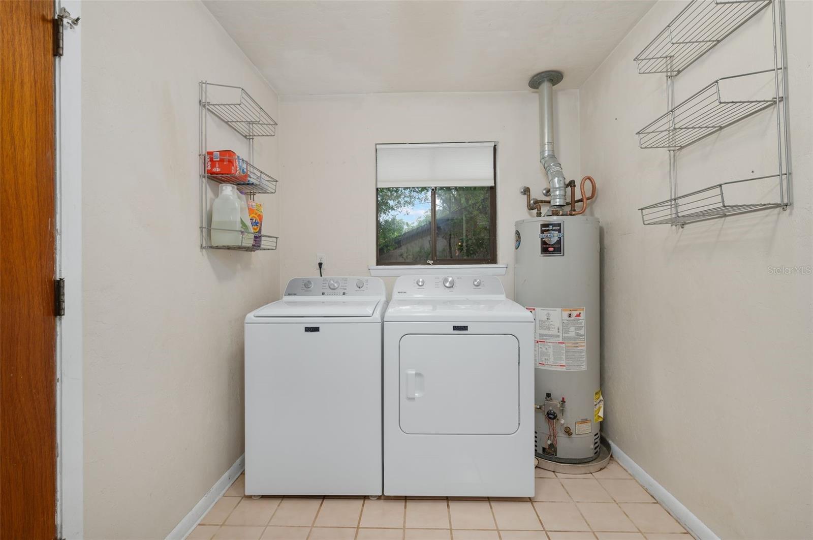 PINE BREEZE - Residential