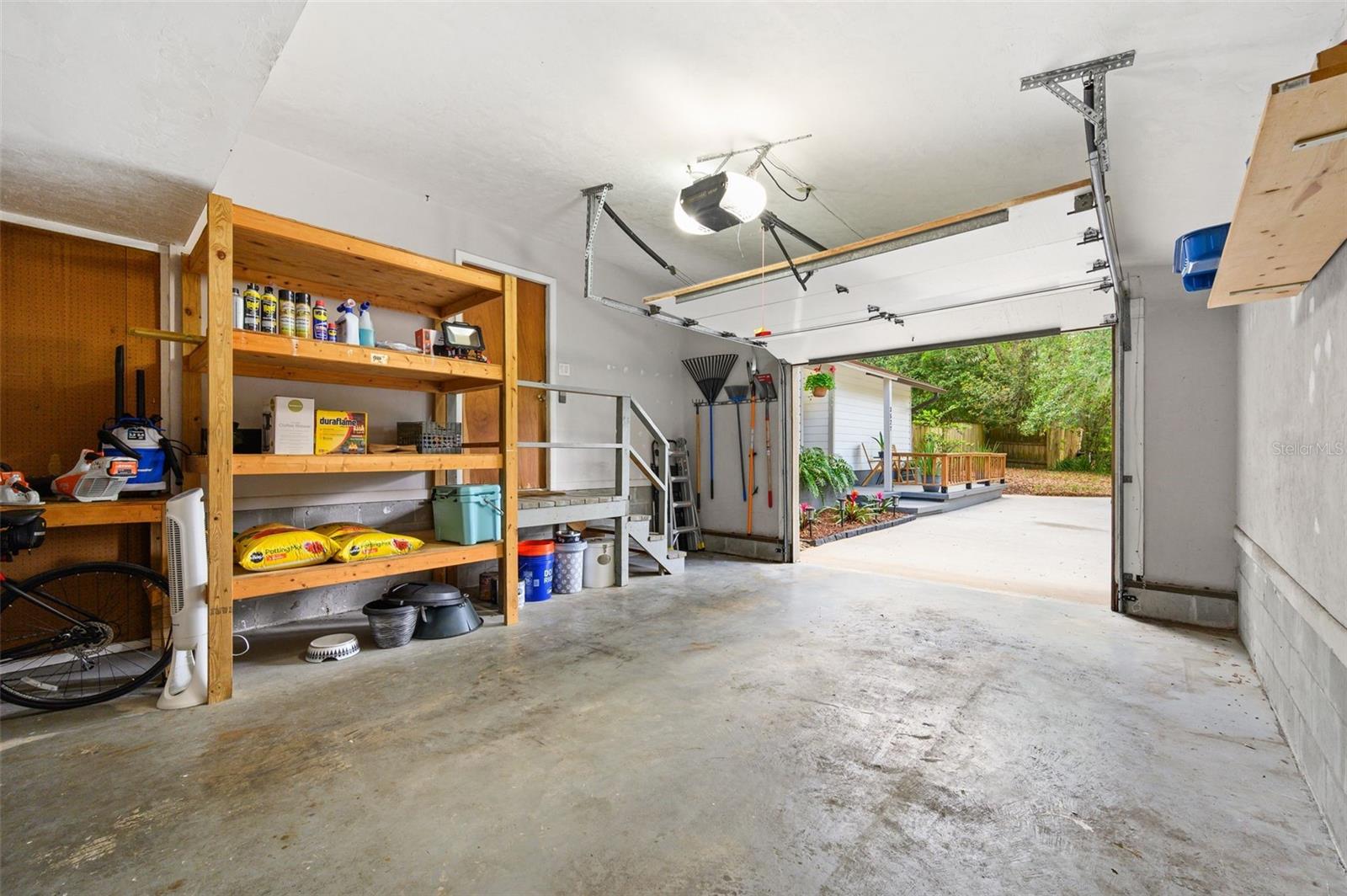 PINE BREEZE - Residential