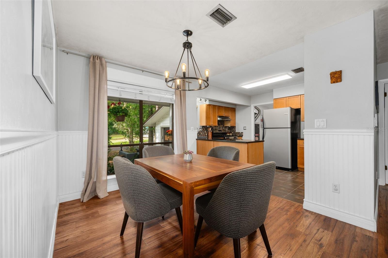 PINE BREEZE - Residential