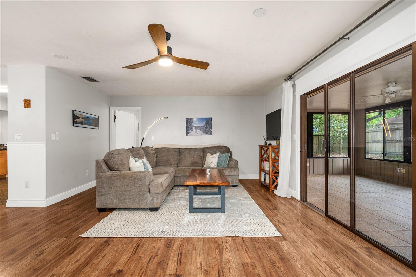 PINE BREEZE - Residential