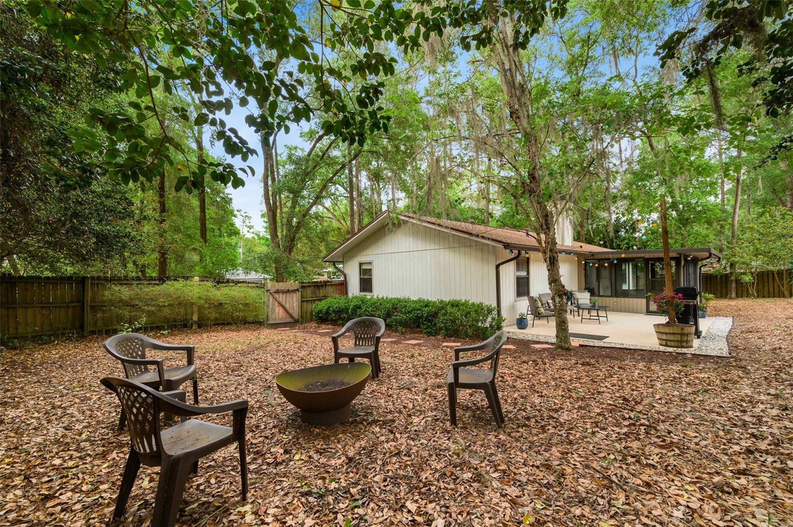 PINE BREEZE - Residential