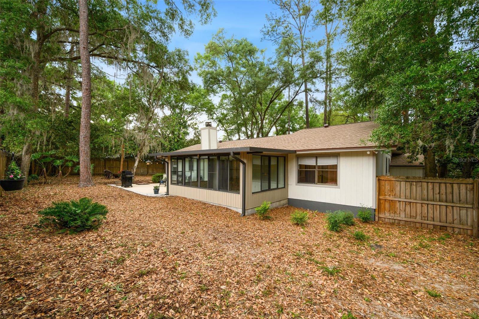 PINE BREEZE - Residential