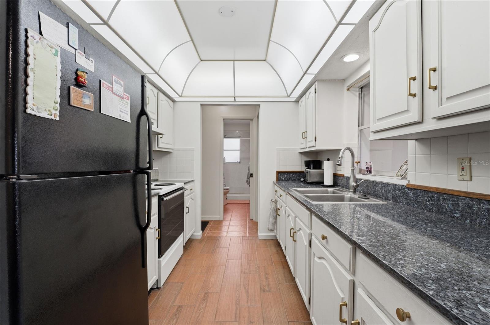 SOUTH VENICE - Residential