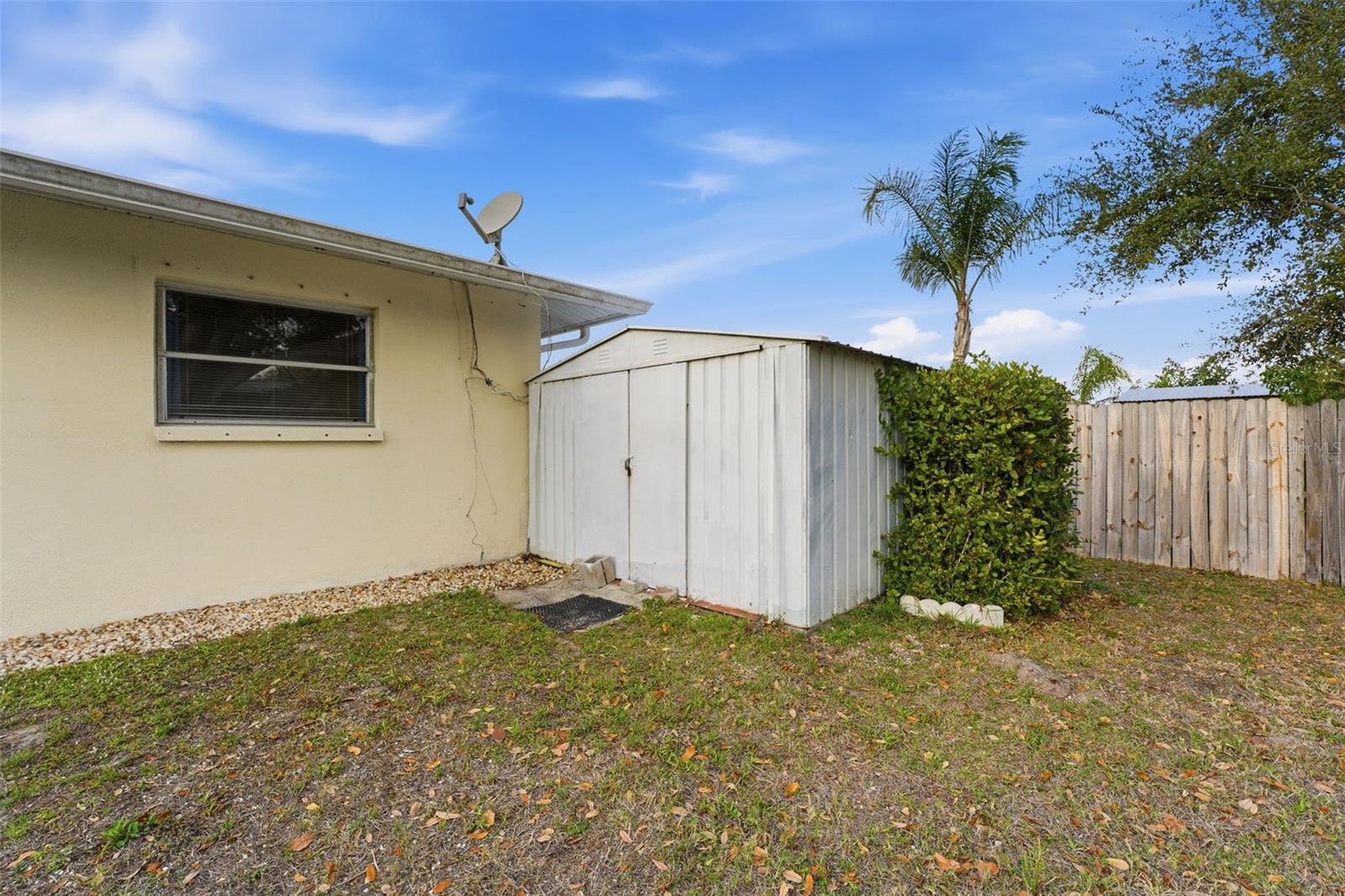 SOUTH VENICE - Residential