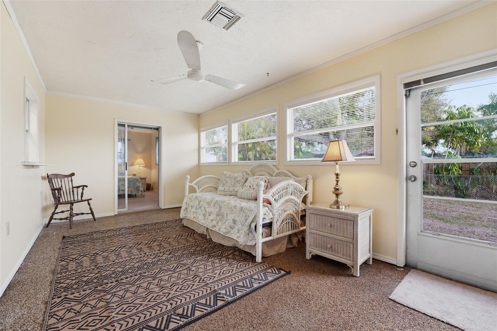 SOUTH VENICE - Residential