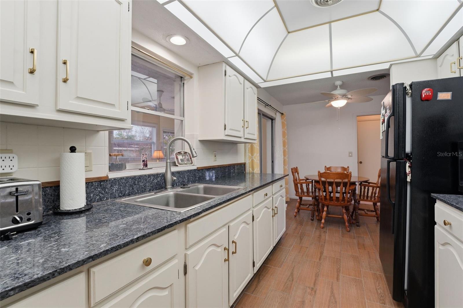 SOUTH VENICE - Residential