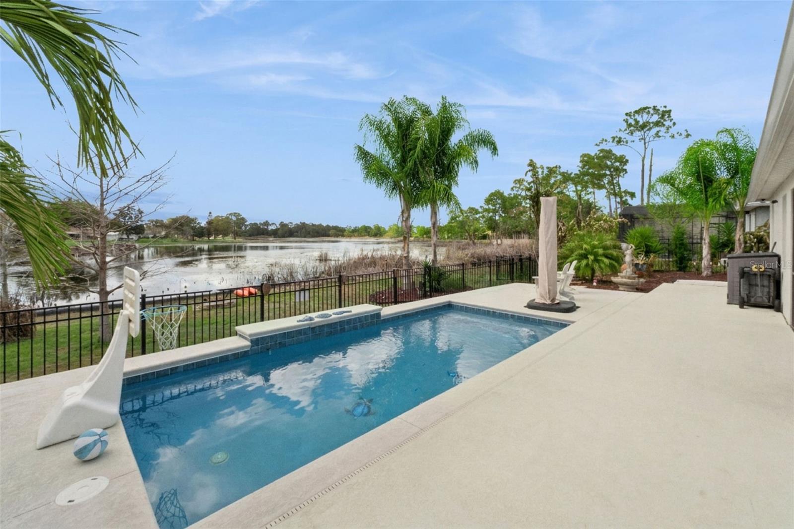 LAKE GLEASON RESERVE - Residential