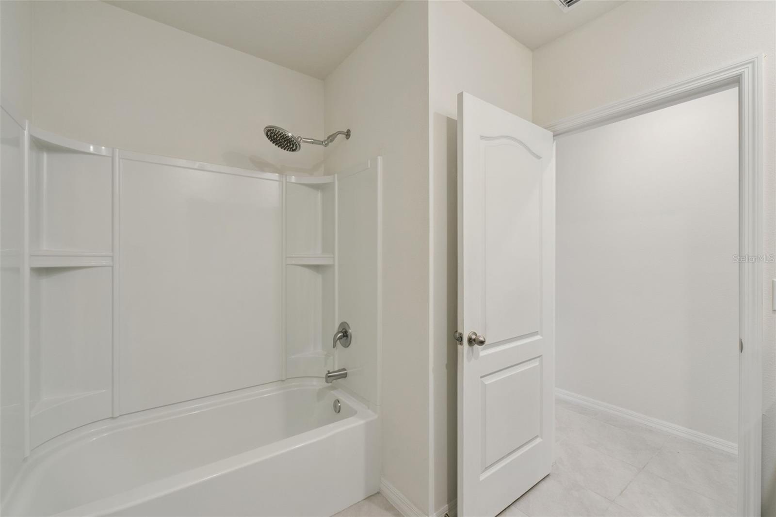 LAKE GLEASON RESERVE - Residential