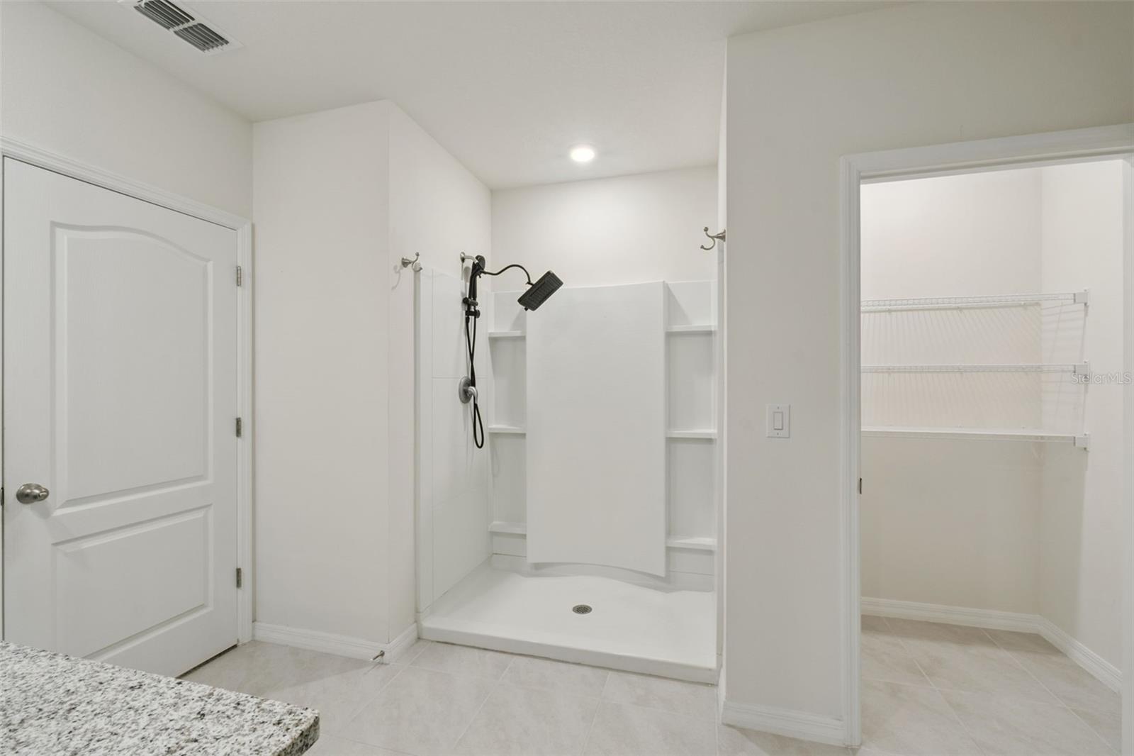 LAKE GLEASON RESERVE - Residential