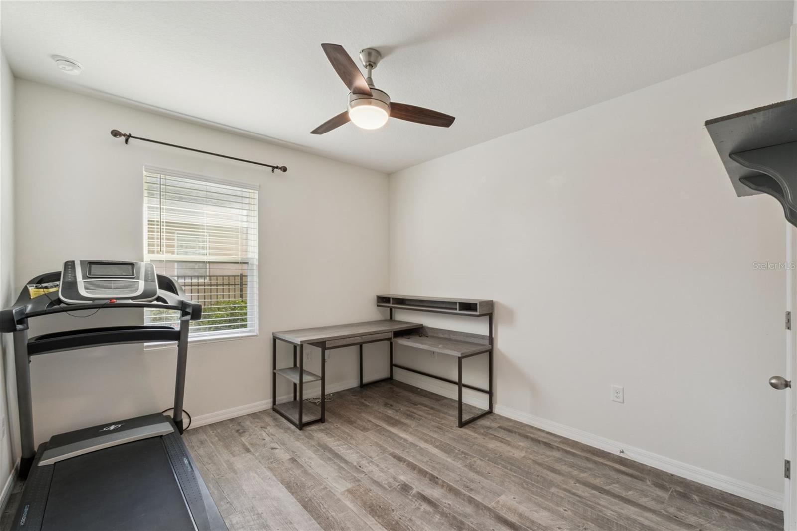 LAKE GLEASON RESERVE - Residential