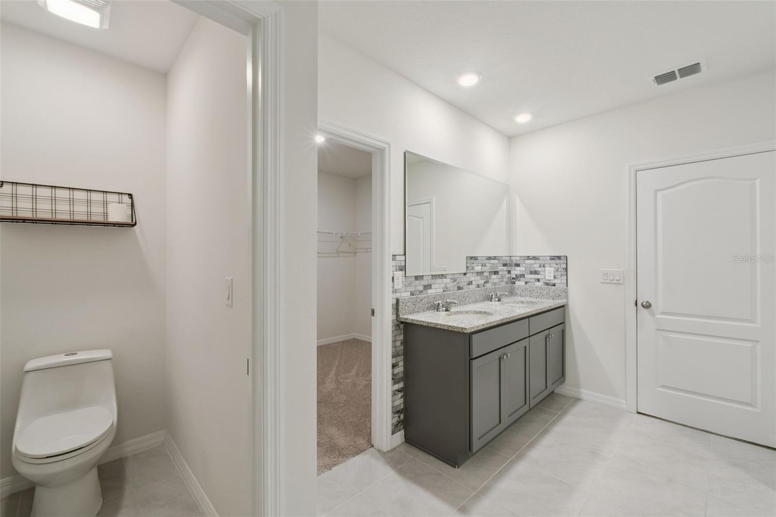 LAKE GLEASON RESERVE - Residential