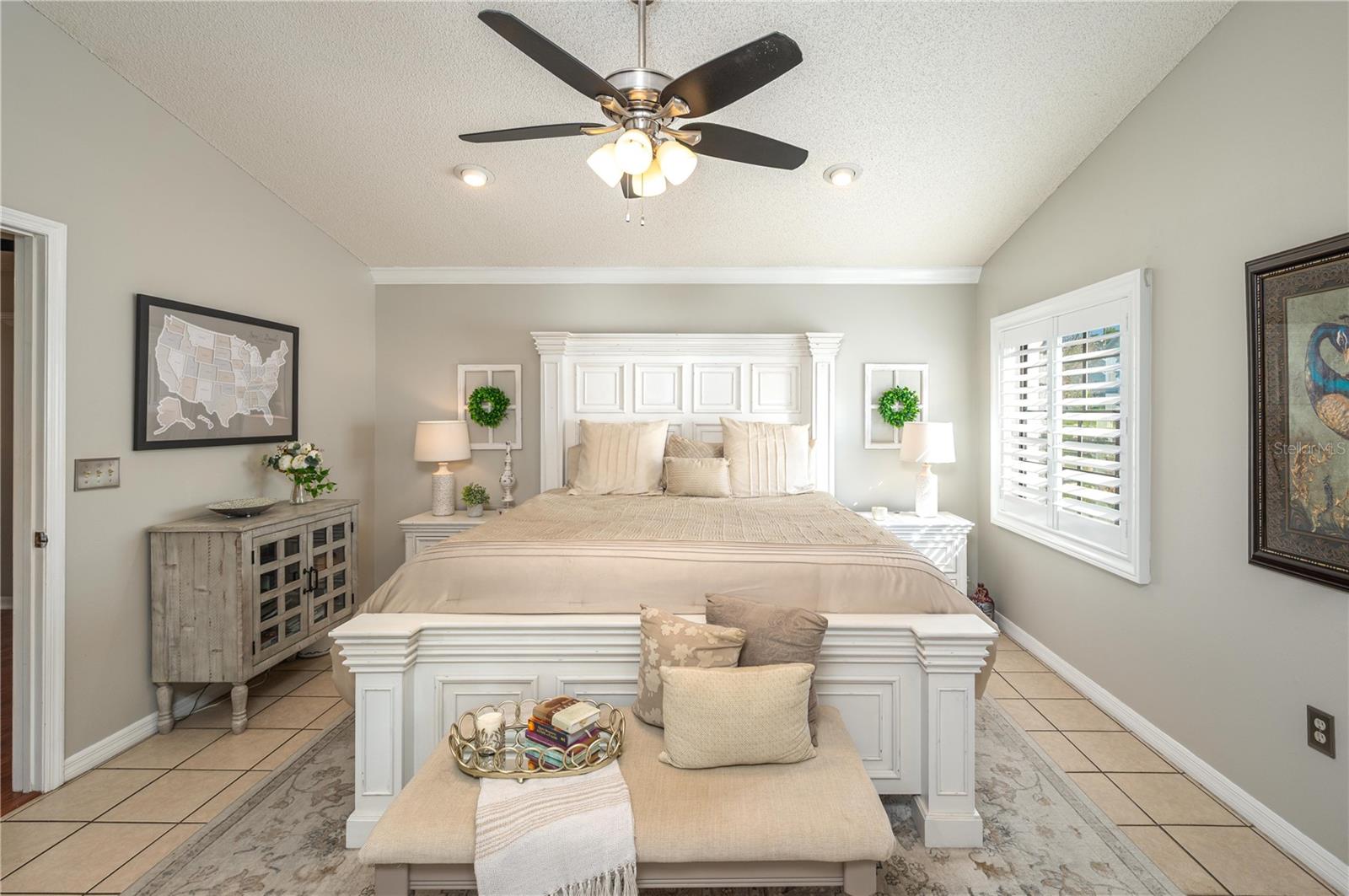 ARIETTA PALMS - Residential