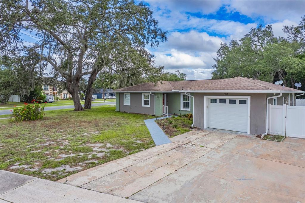 Photo of 7367 E Gates Circle, Spring Hill, FL 34606 (MLS # W7879611)