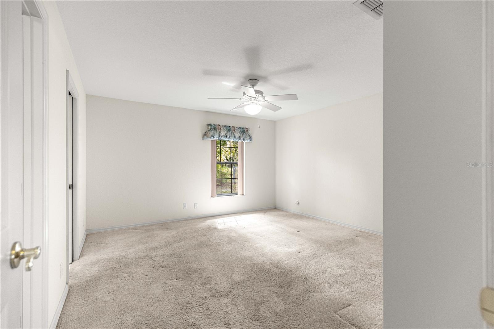 COUNTRYSIDE ESTATE - Residential