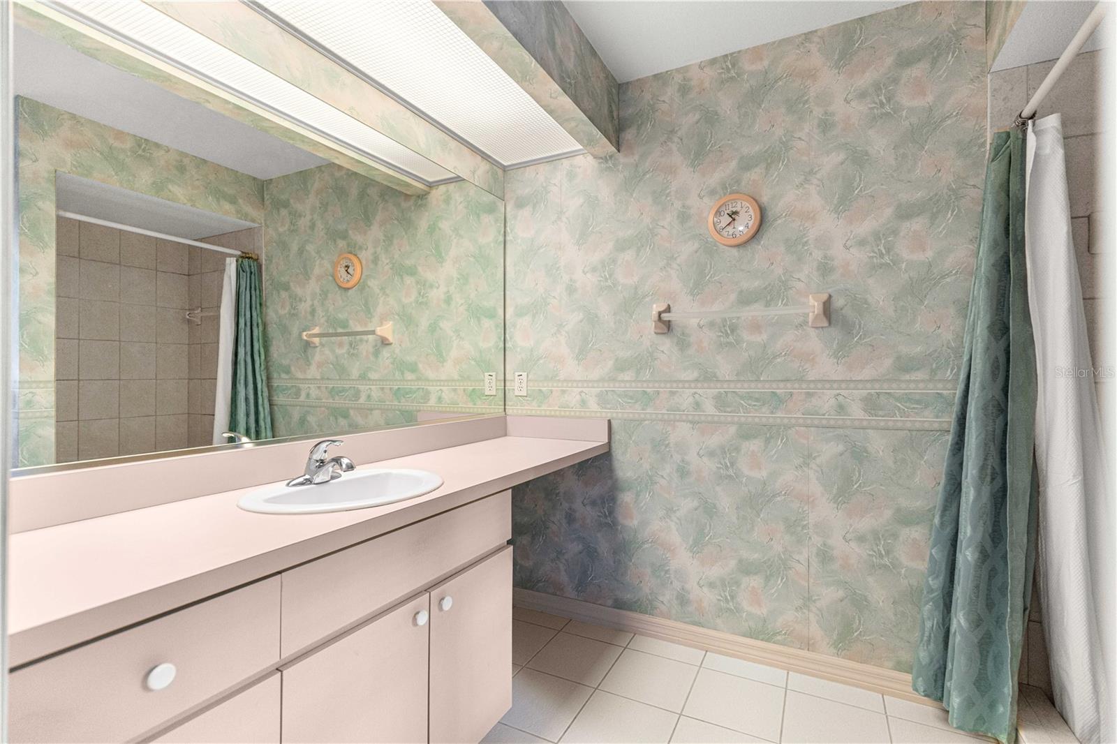 COUNTRYSIDE ESTATE - Residential