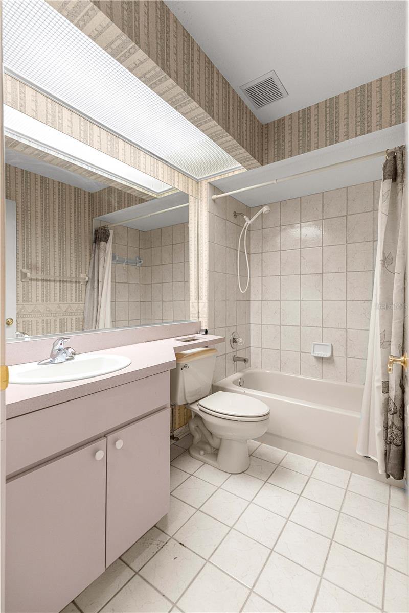 COUNTRYSIDE ESTATE - Residential