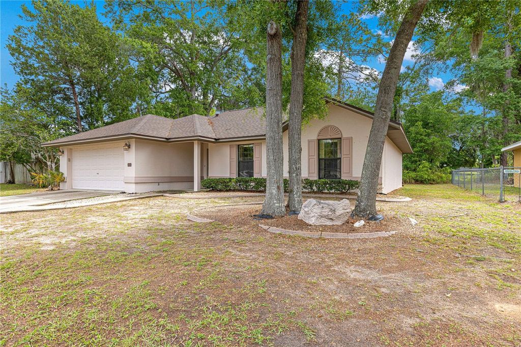 Photo of 4216 NE 32nd Circle, Ocala, FL 34479 (MLS # OM722456)