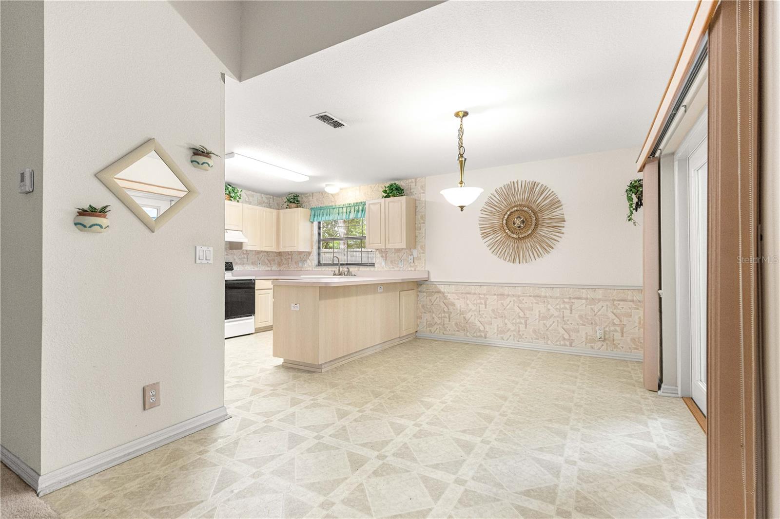 COUNTRYSIDE ESTATE - Residential