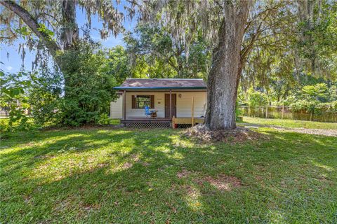 A home in BELLEVIEW