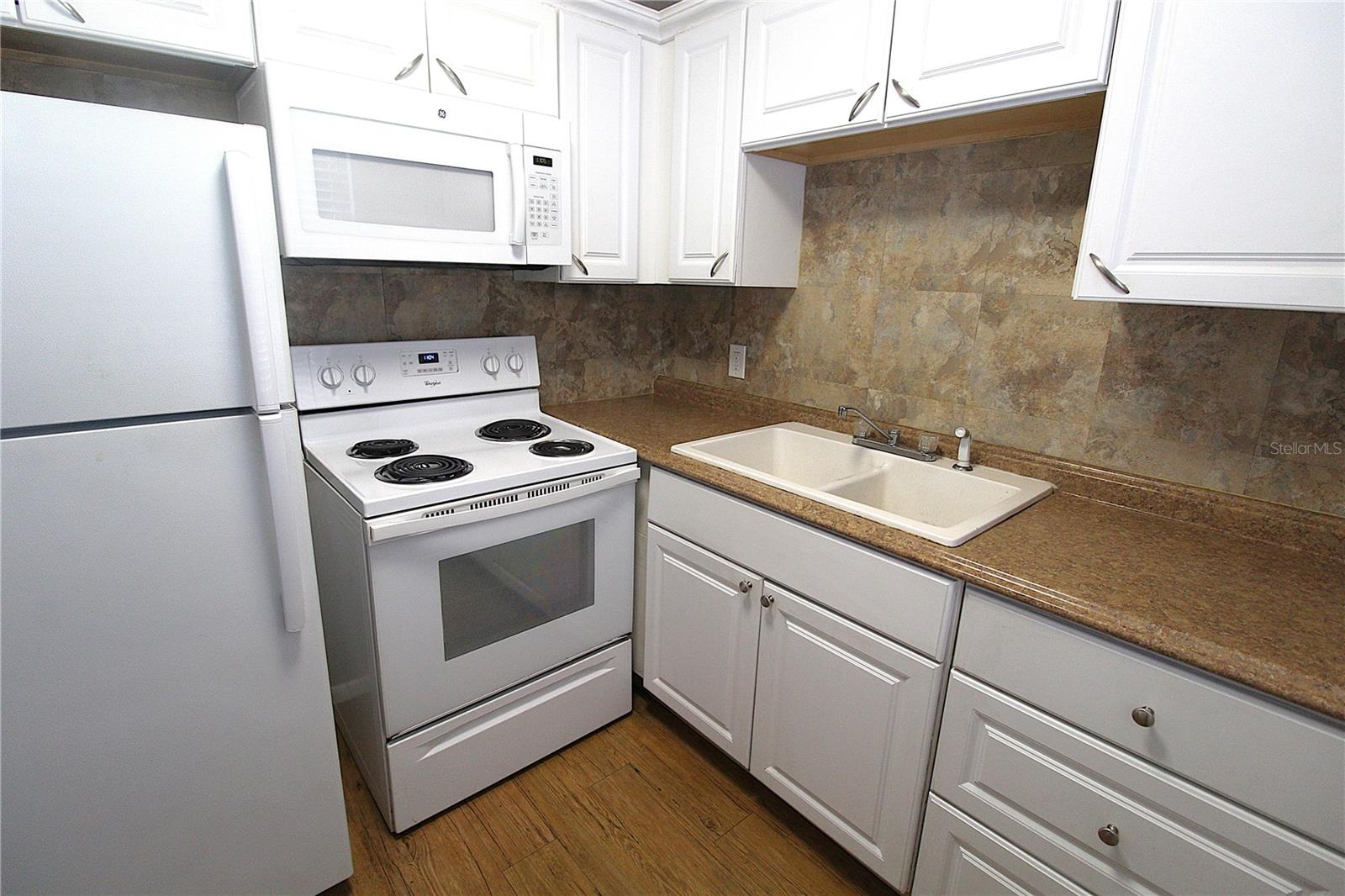 SOUTH GATE - Residential Lease
