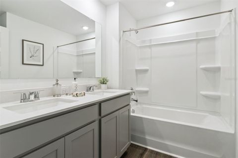 Tiny photo for 219 Skyfield Court, Lady Lake, FL 32159 (MLS # O6407098)