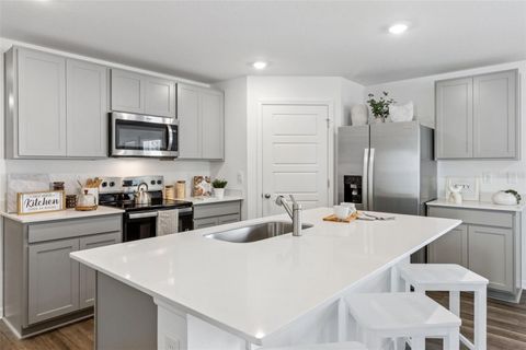 Tiny photo for 219 Skyfield Court, Lady Lake, FL 32159 (MLS # O6407098)