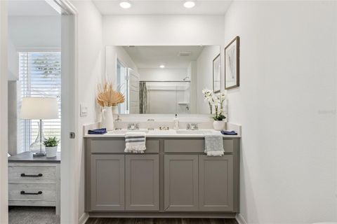 Tiny photo for 219 Skyfield Court, Lady Lake, FL 32159 (MLS # O6407098)