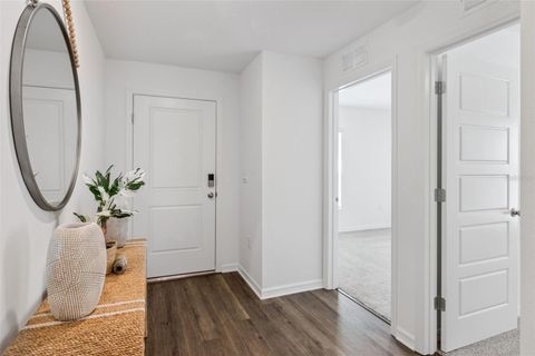 Tiny photo for 219 Skyfield Court, Lady Lake, FL 32159 (MLS # O6407098)
