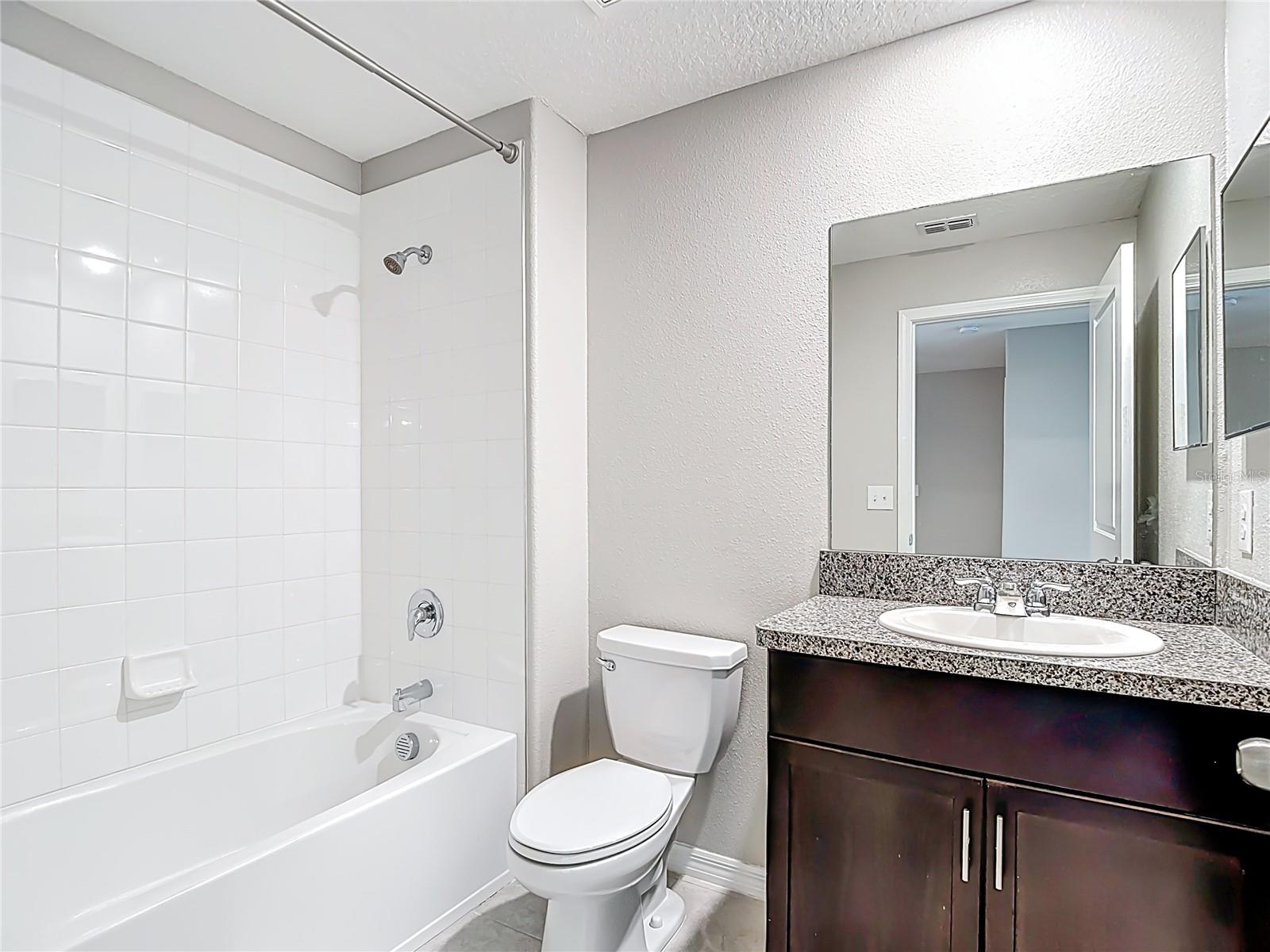 VENTANA TWNHMS AT WATERS EDGE - Residential