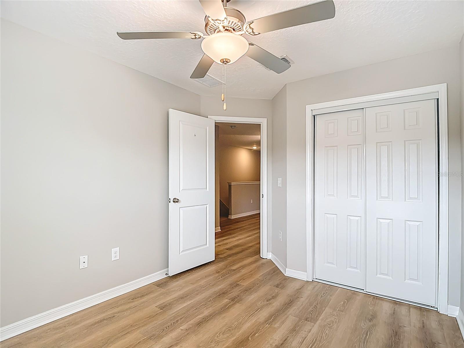 VENTANA TWNHMS AT WATERS EDGE - Residential