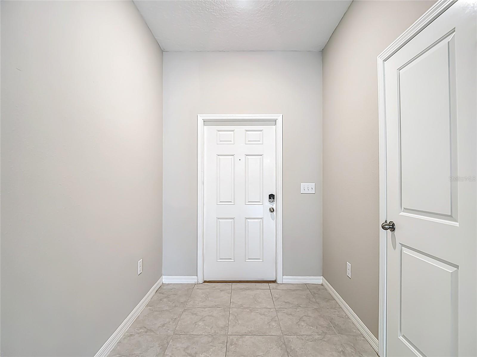 VENTANA TWNHMS AT WATERS EDGE - Residential