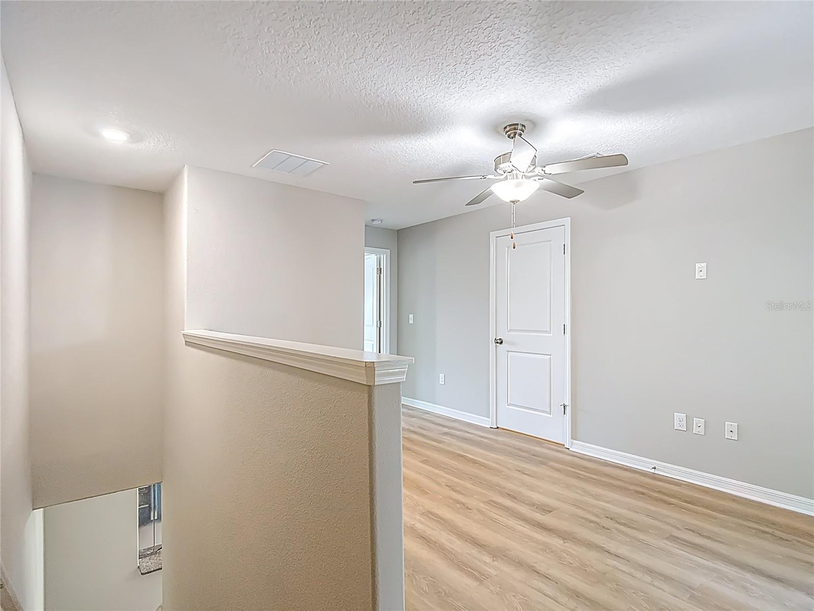 VENTANA TWNHMS AT WATERS EDGE - Residential