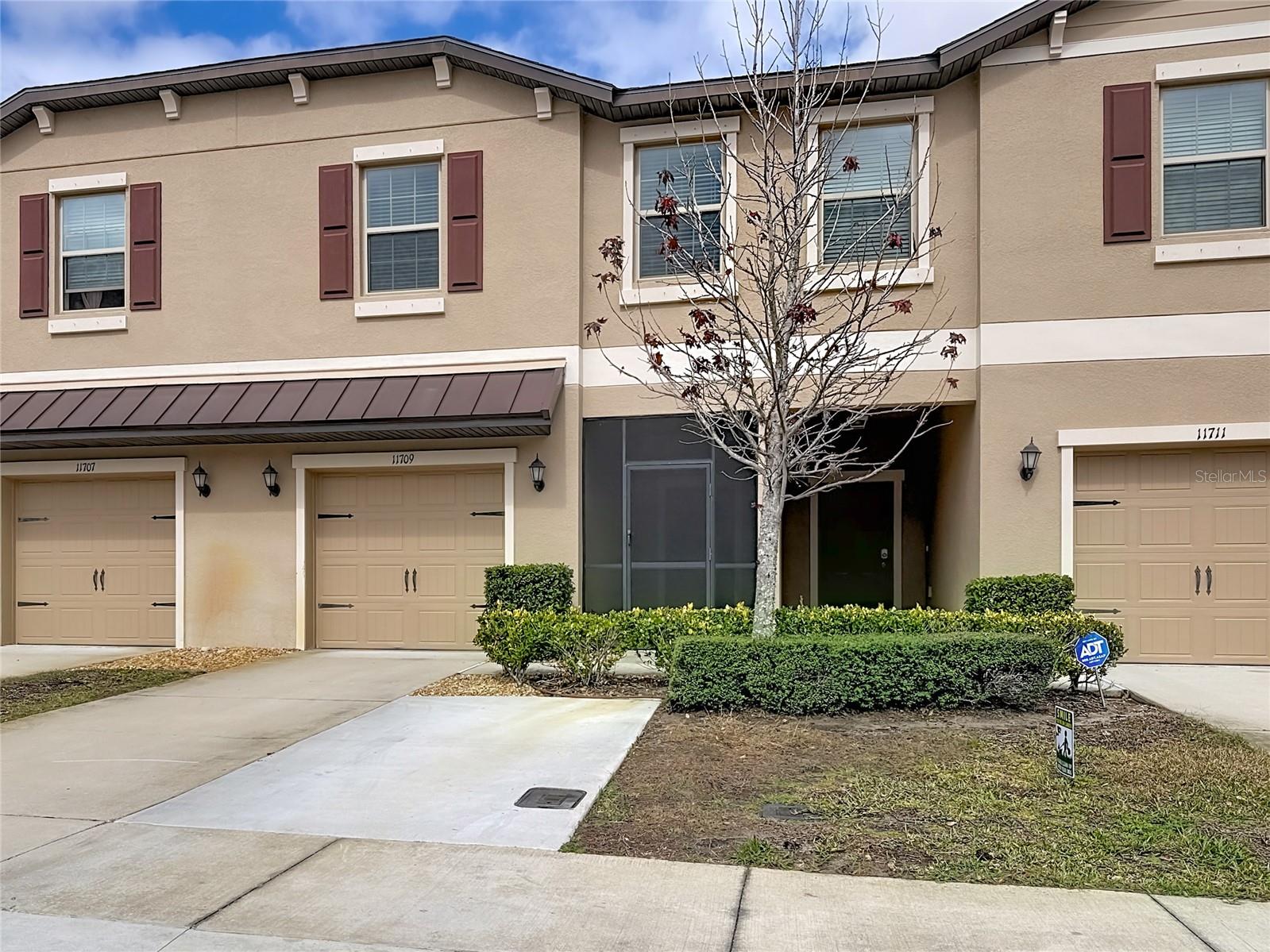 VENTANA TWNHMS AT WATERS EDGE - Residential