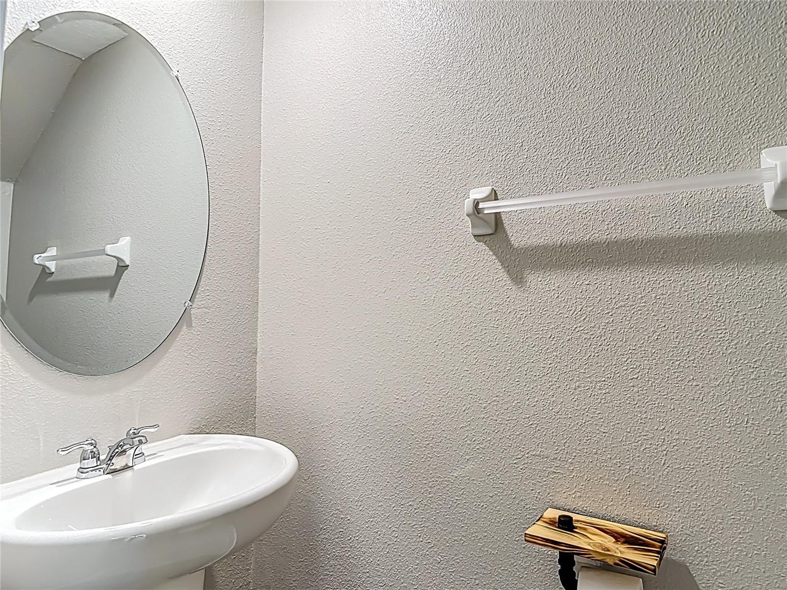 VENTANA TWNHMS AT WATERS EDGE - Residential