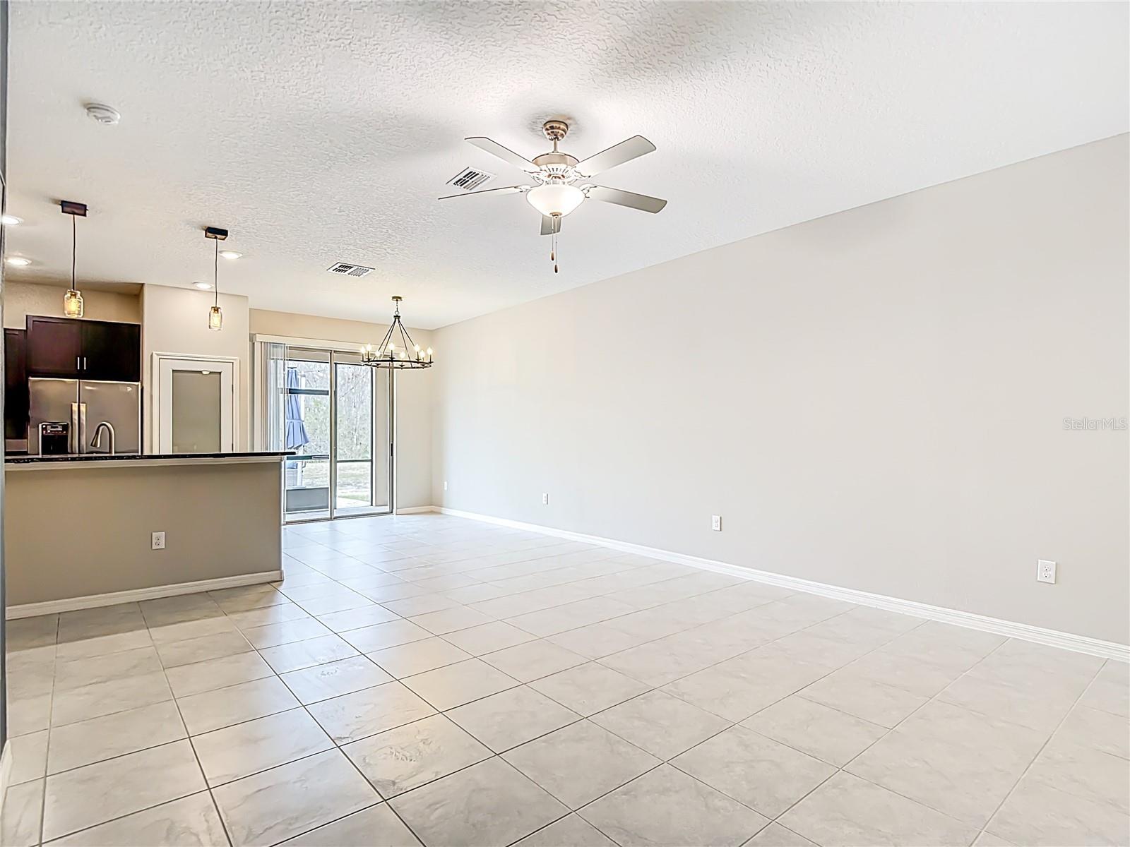 VENTANA TWNHMS AT WATERS EDGE - Residential