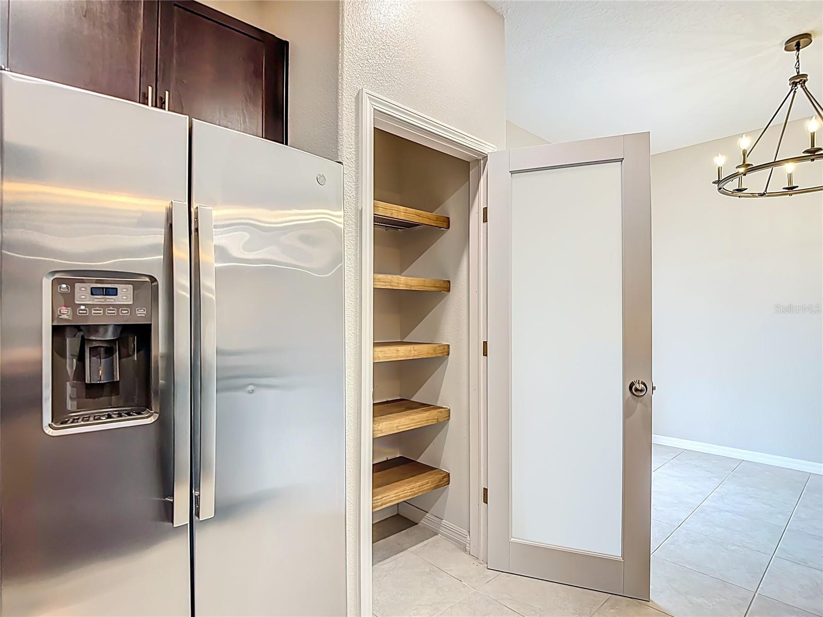 VENTANA TWNHMS AT WATERS EDGE - Residential