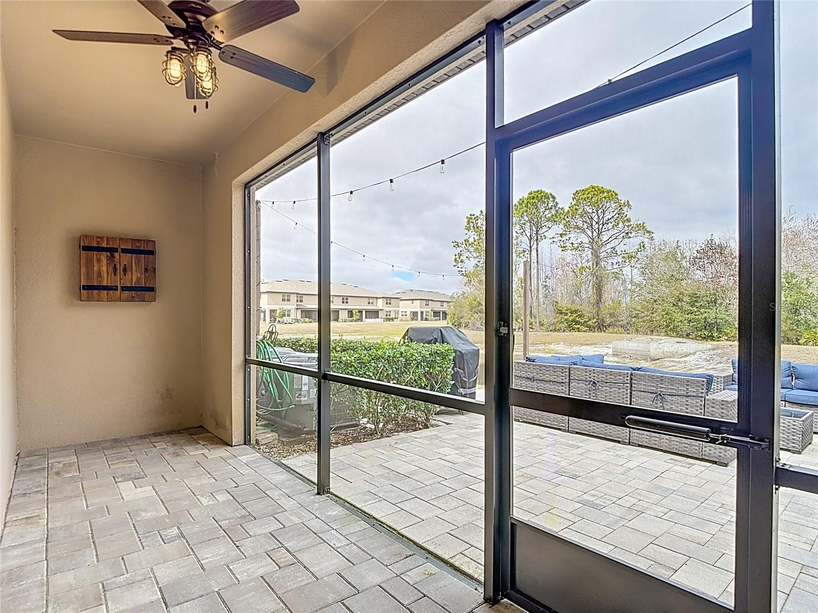 VENTANA TWNHMS AT WATERS EDGE - Residential