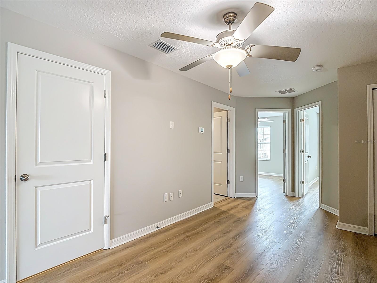 VENTANA TWNHMS AT WATERS EDGE - Residential