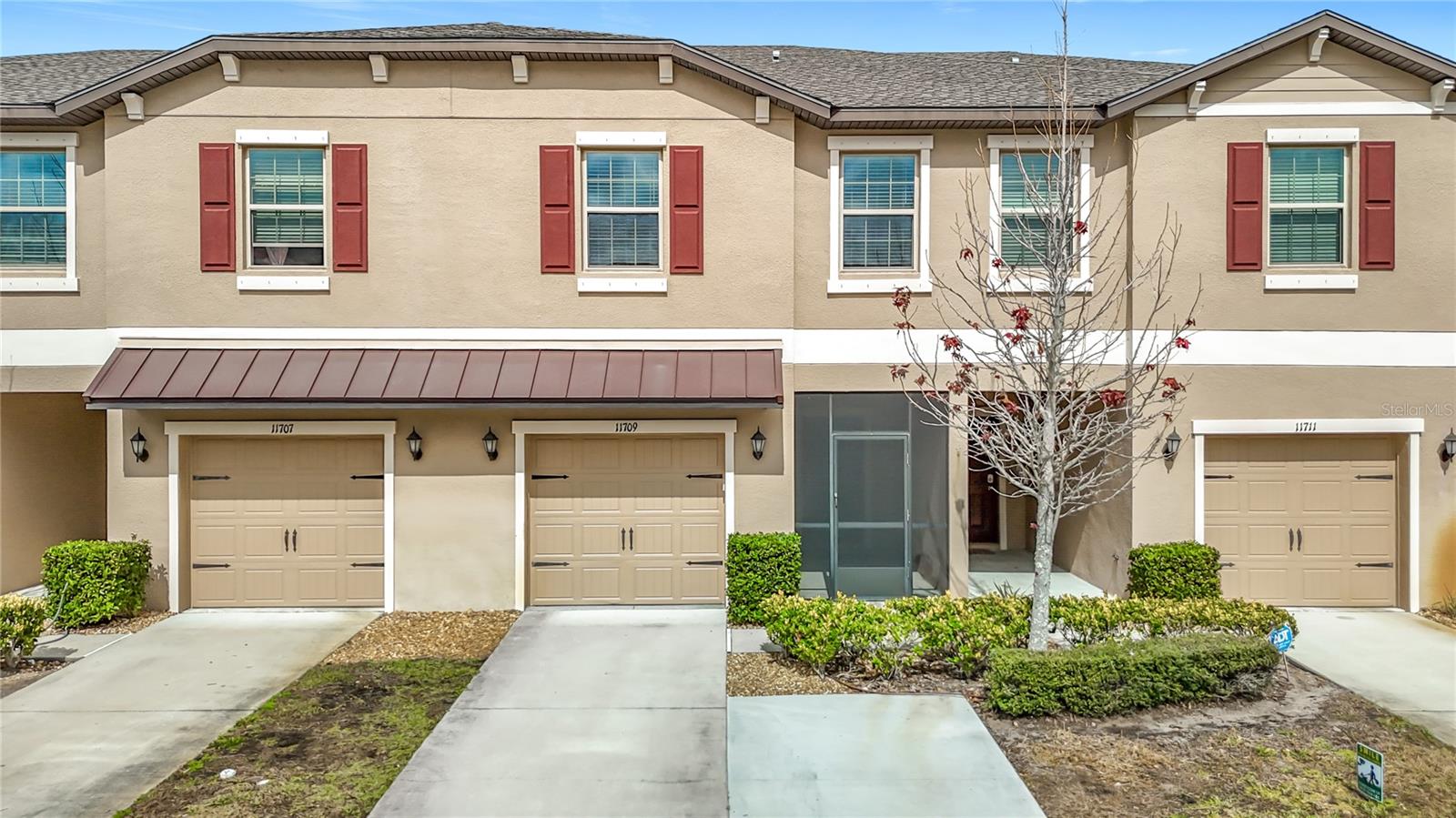 VENTANA TWNHMS AT WATERS EDGE - Residential