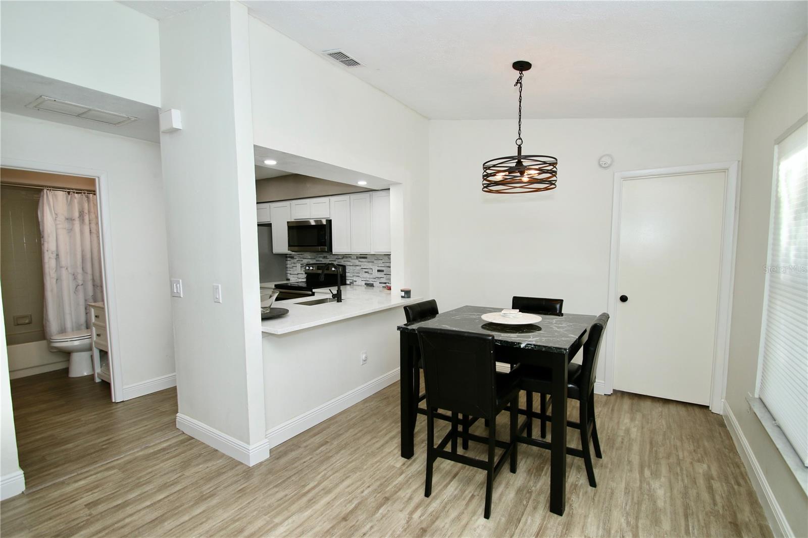Photo 4 of 26 of 1507 NORTHLAKE DRIVE 1507 condo