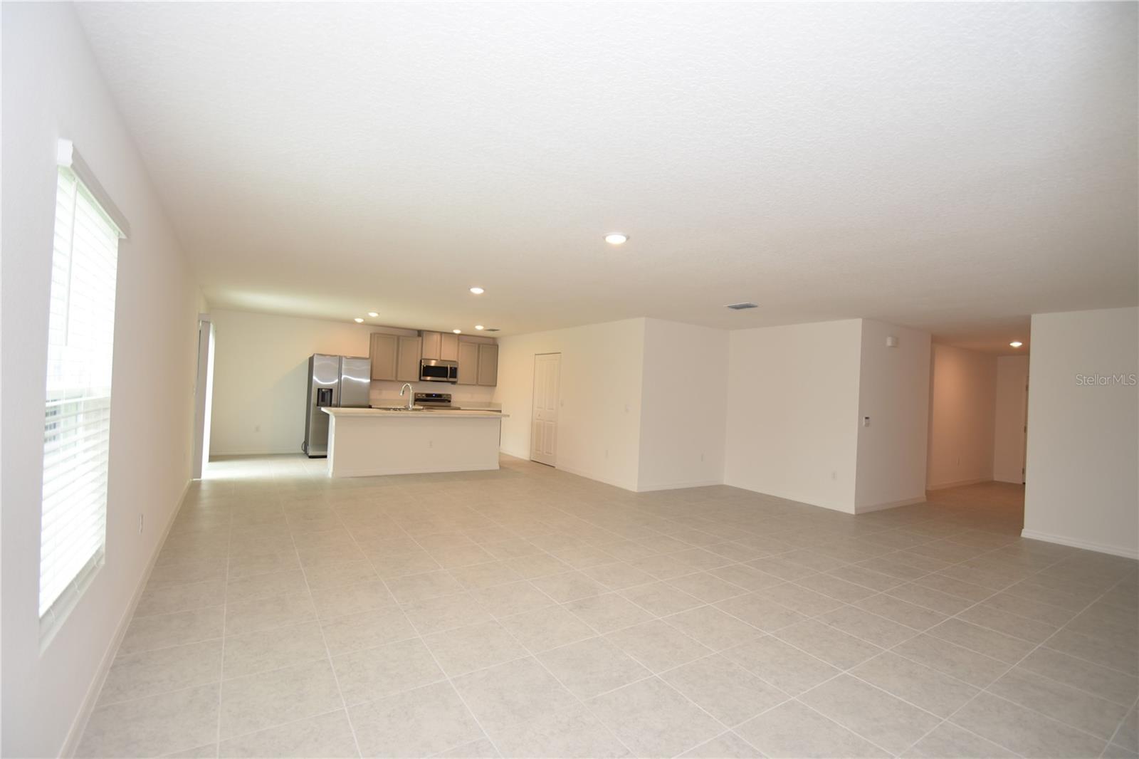 QUAIL HOLLOW - Residential Lease