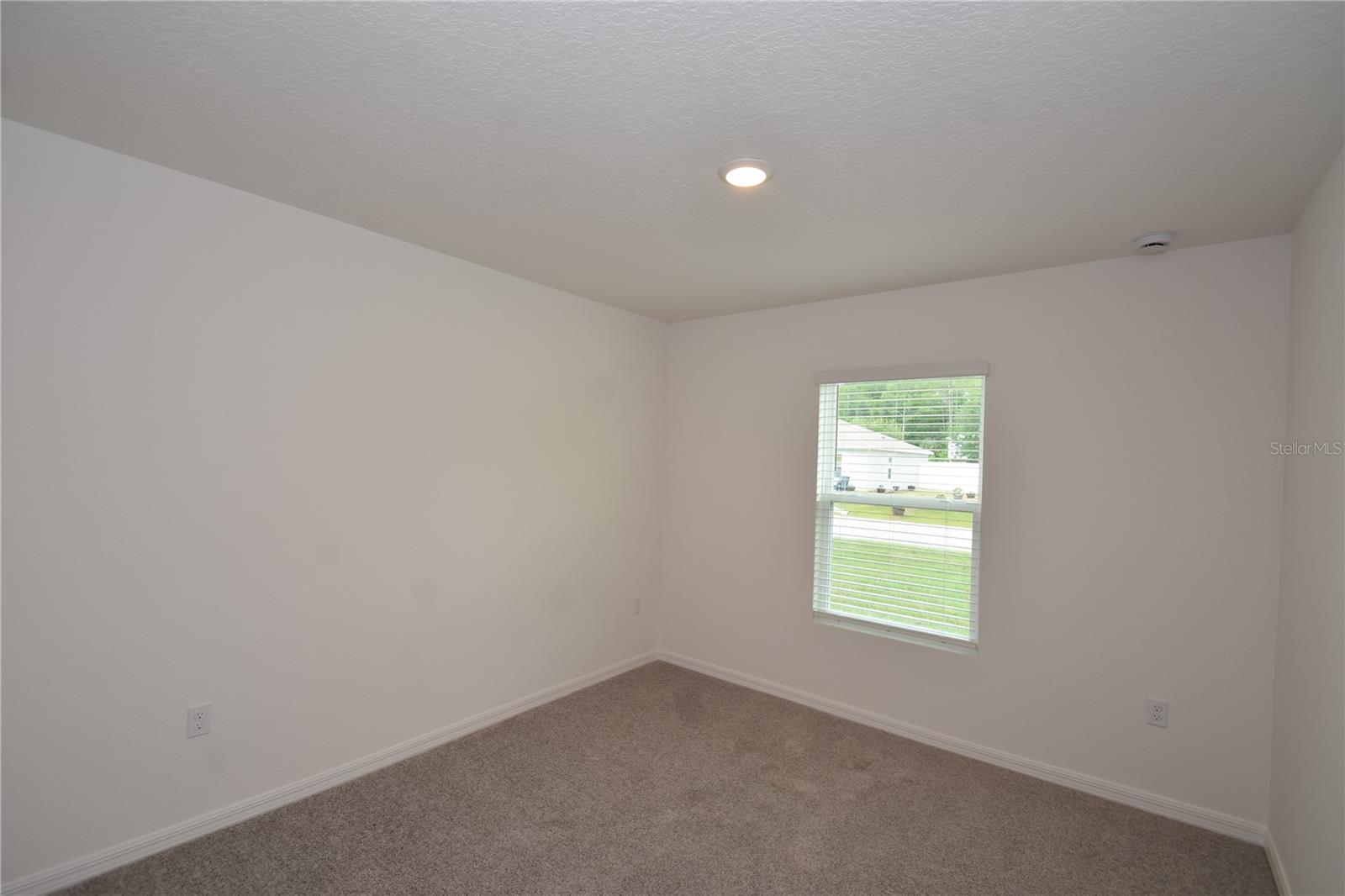 QUAIL HOLLOW - Residential Lease