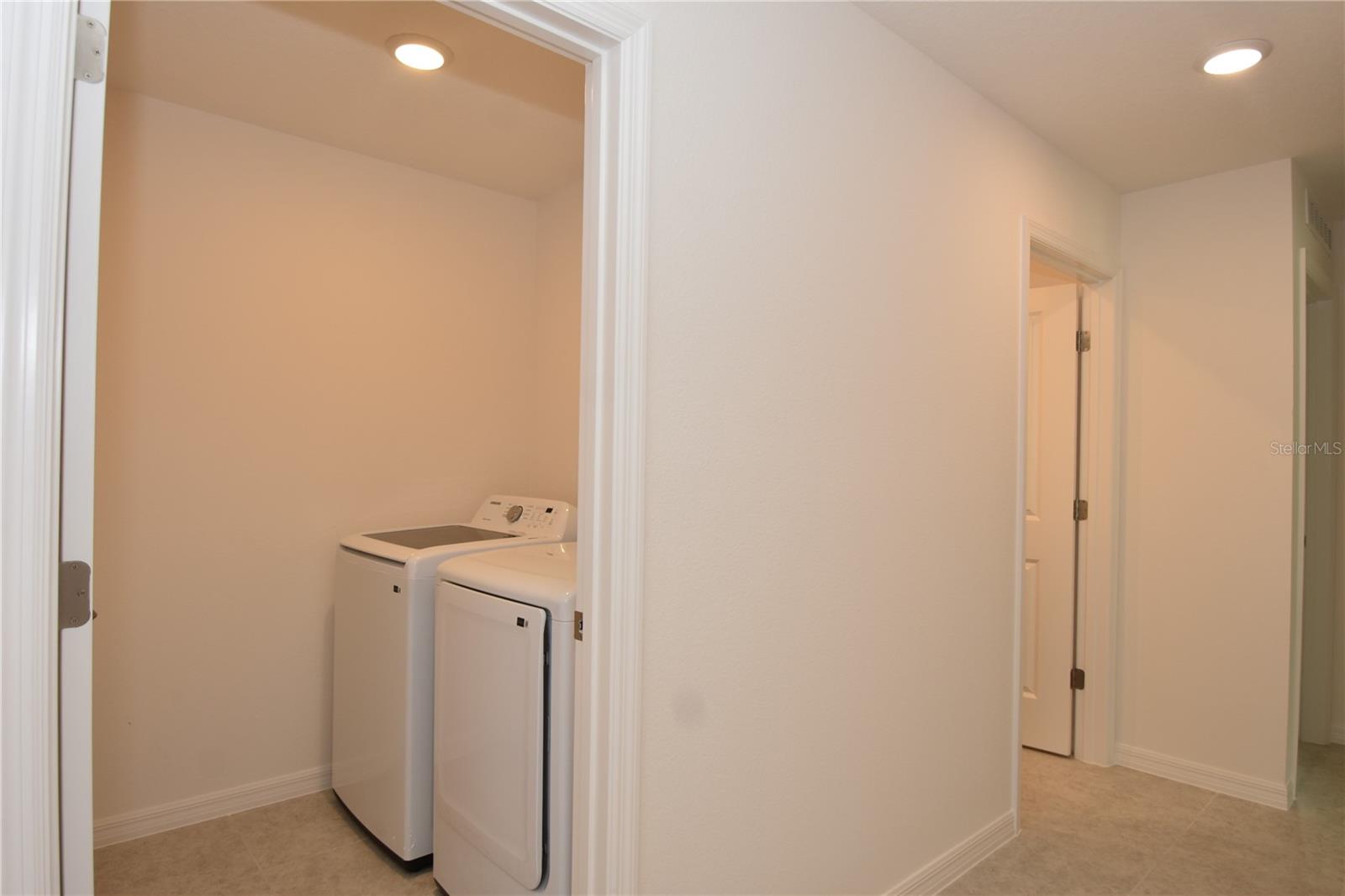 QUAIL HOLLOW - Residential Lease