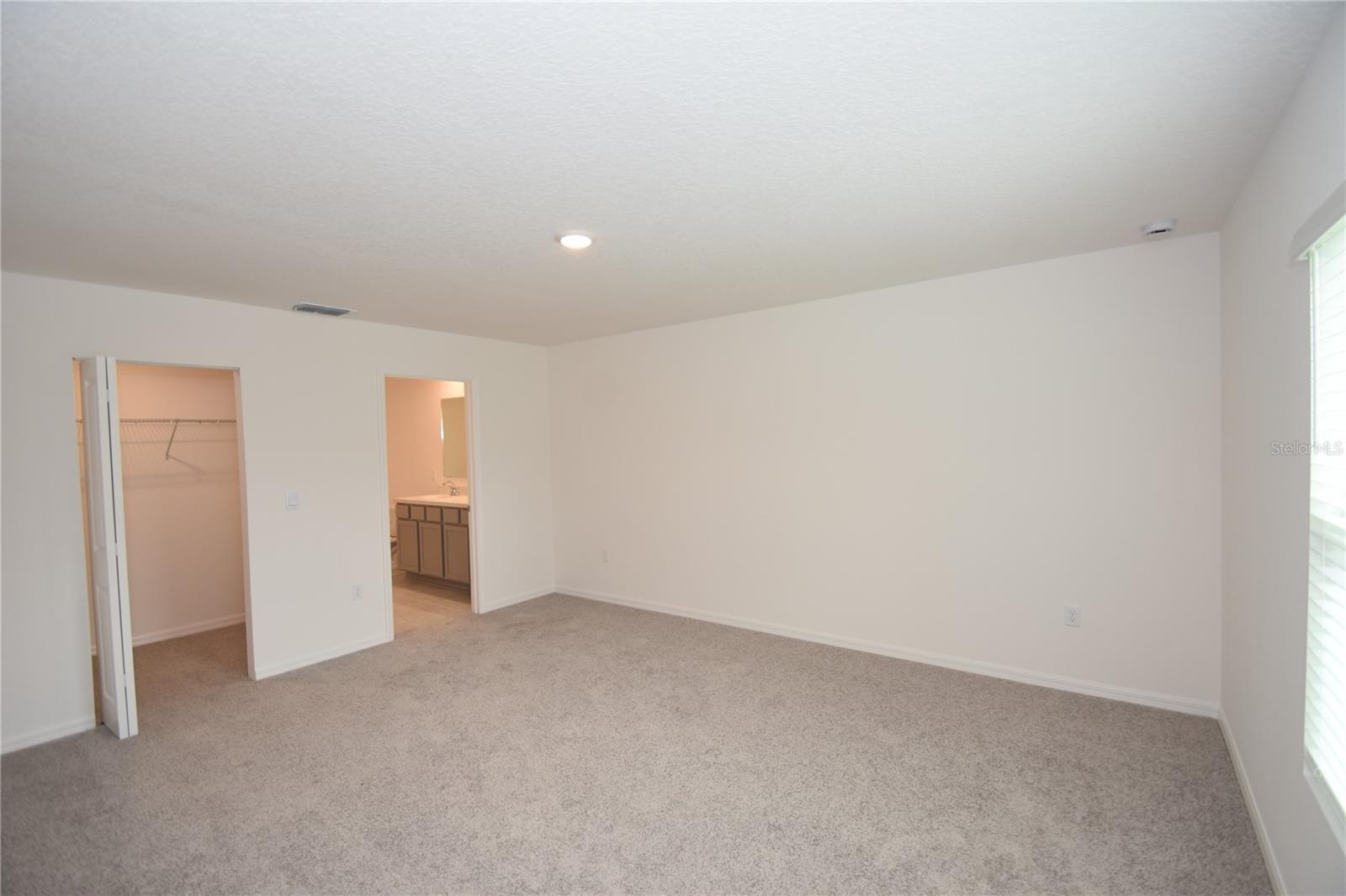 QUAIL HOLLOW - Residential Lease