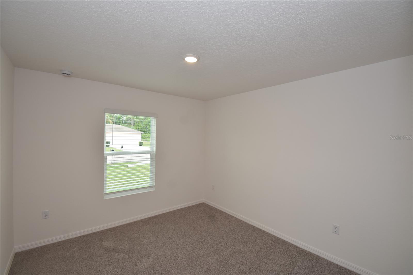 QUAIL HOLLOW - Residential Lease