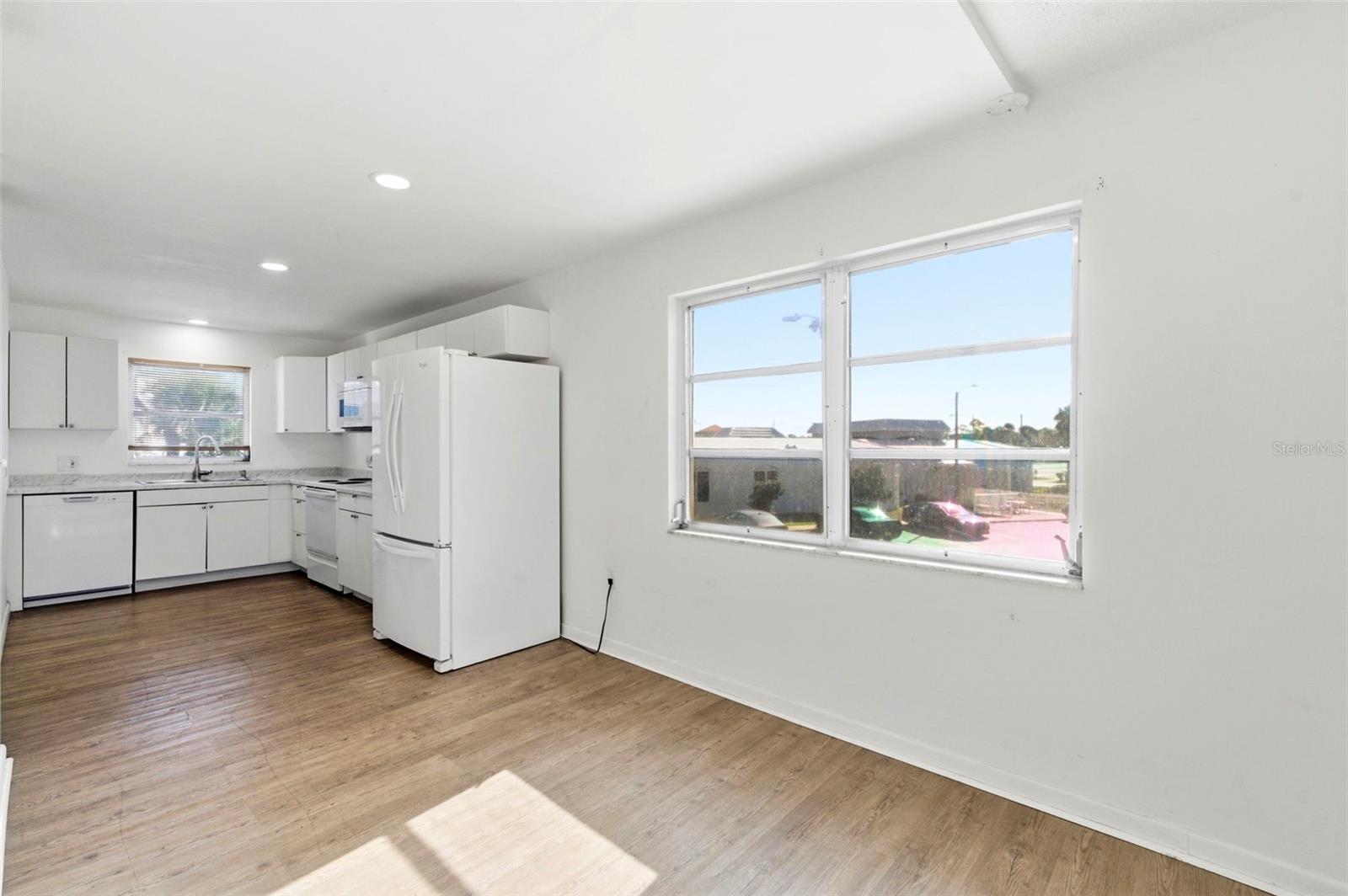 SEMINOLE-ON-THE-GREEN CAVALIER BLDG - Residential Lease