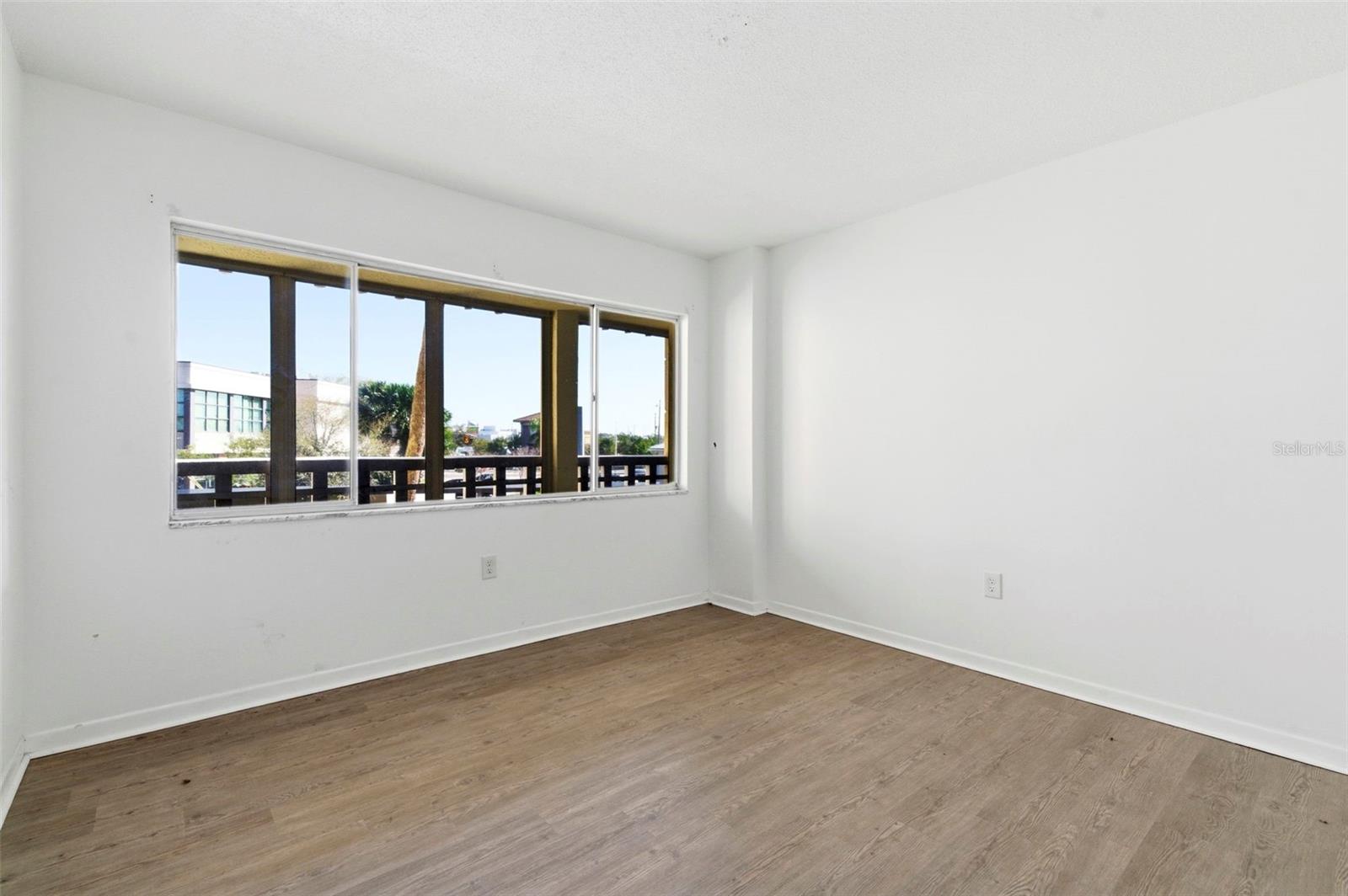 SEMINOLE-ON-THE-GREEN CAVALIER BLDG - Residential Lease