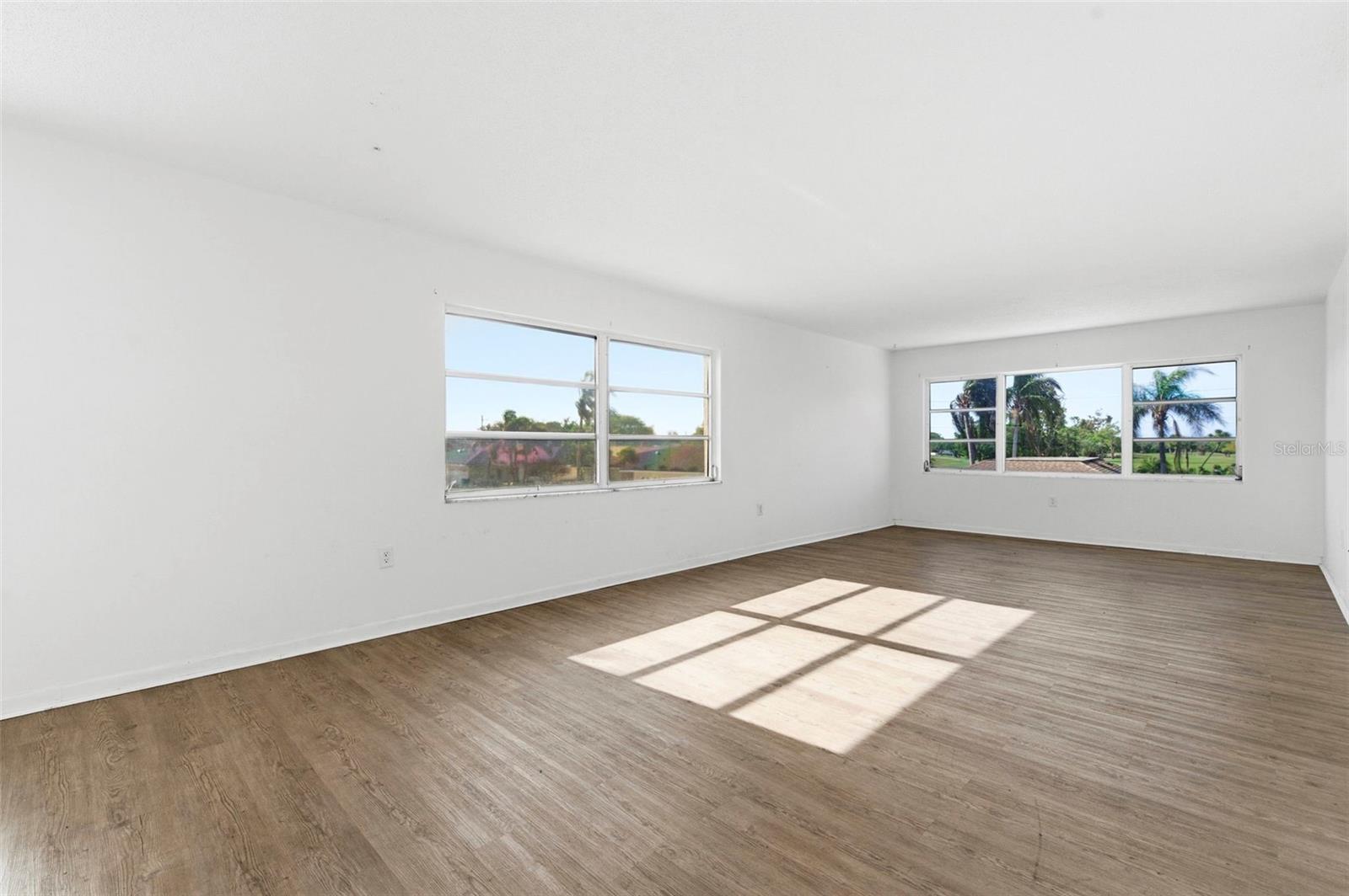 SEMINOLE-ON-THE-GREEN CAVALIER BLDG - Residential Lease